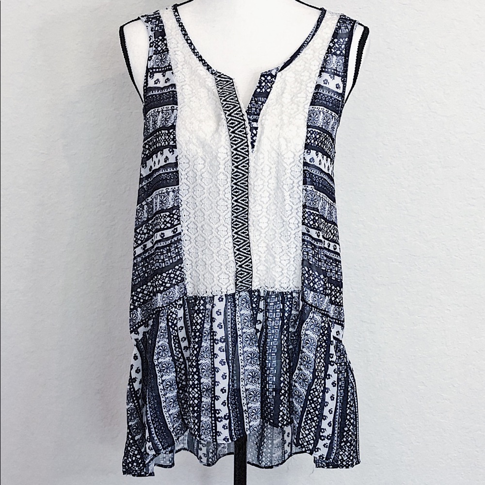 Boho style sleeveless hi lo printed top